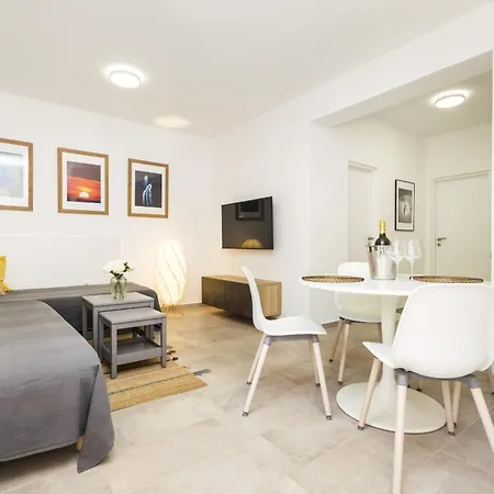Apartment Laura Mali Losinj