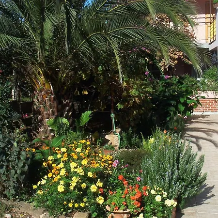 Laura Mali Losinj