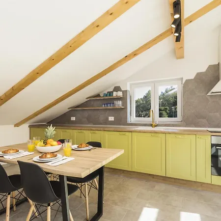 Laura Apartament Mali Lošinj