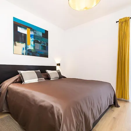Laura Apartament
