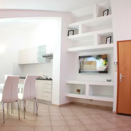 Laura * Mali Lošinj